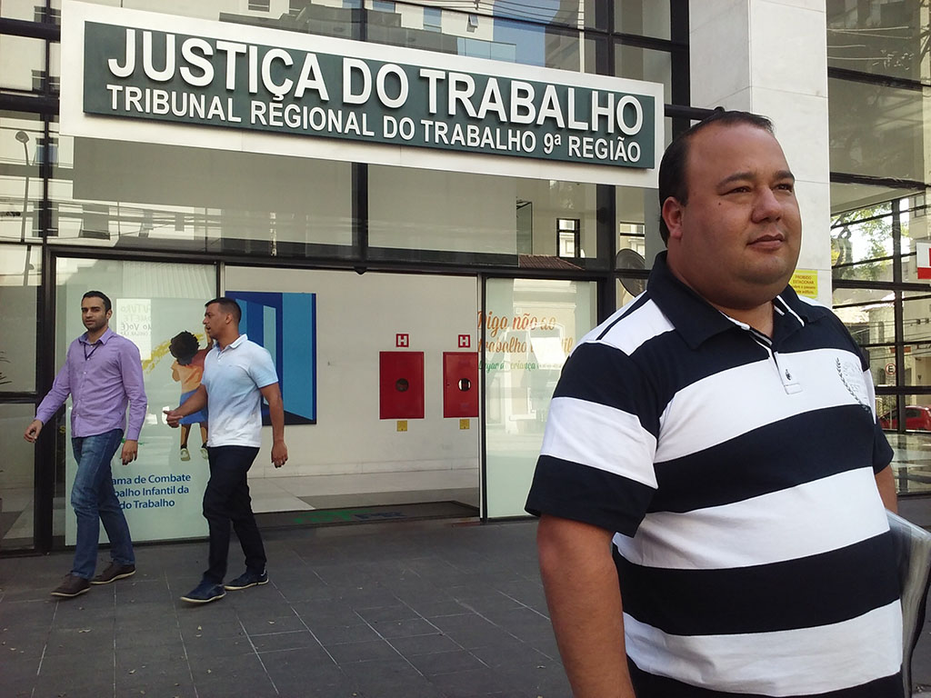 Sindimoc entra na Justiça contra empresas que atrasam salário de trabalhadores de novo