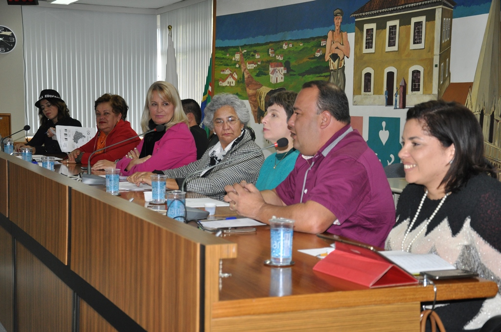 Sindimoc participa de Audiência pública em apoio aos direitos das mulheres