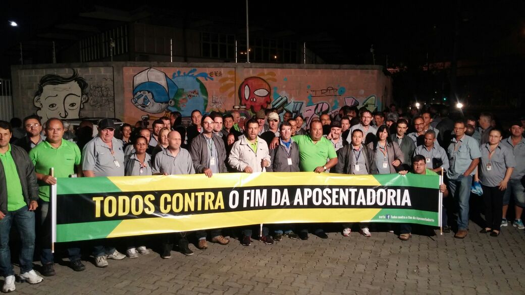 Transporte coletivo de Curitiba vai parar geral 15 de março contra o fim da aposentadoria